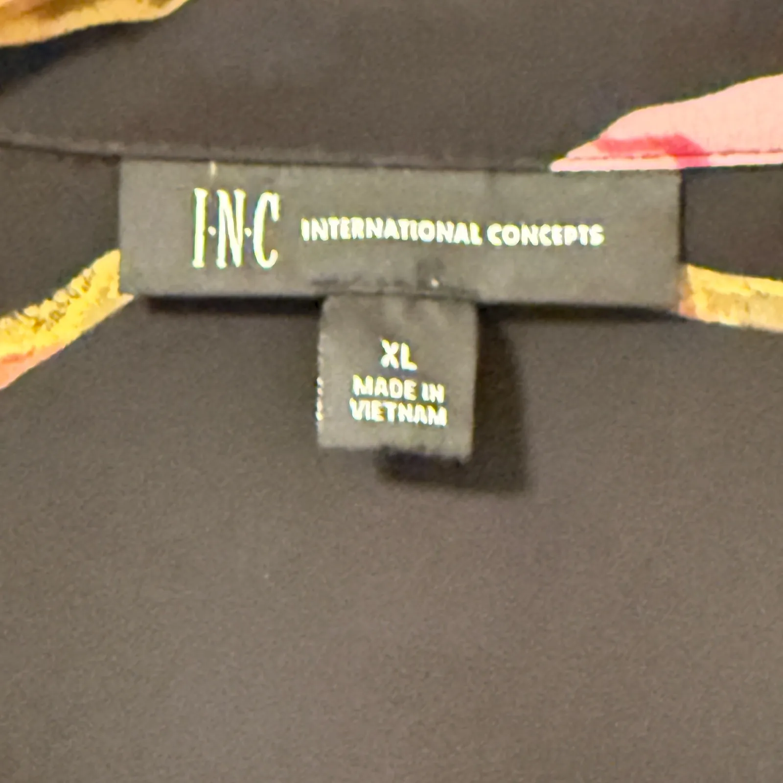 INC International Concepts Floral Print Blouse Sz XL Notched Office Siren Career Black - Image 3