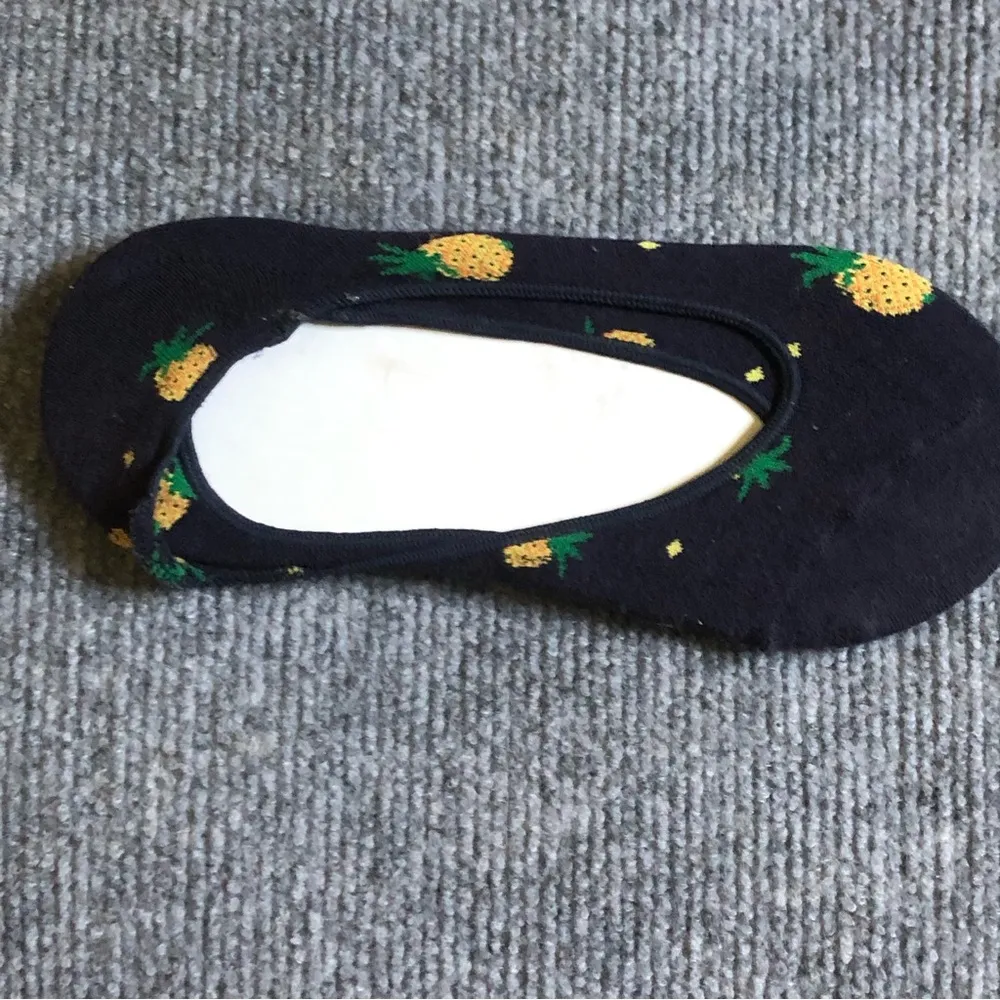 J.Crew Women's Ankle Pineapple Print No Show Socks - Image 5