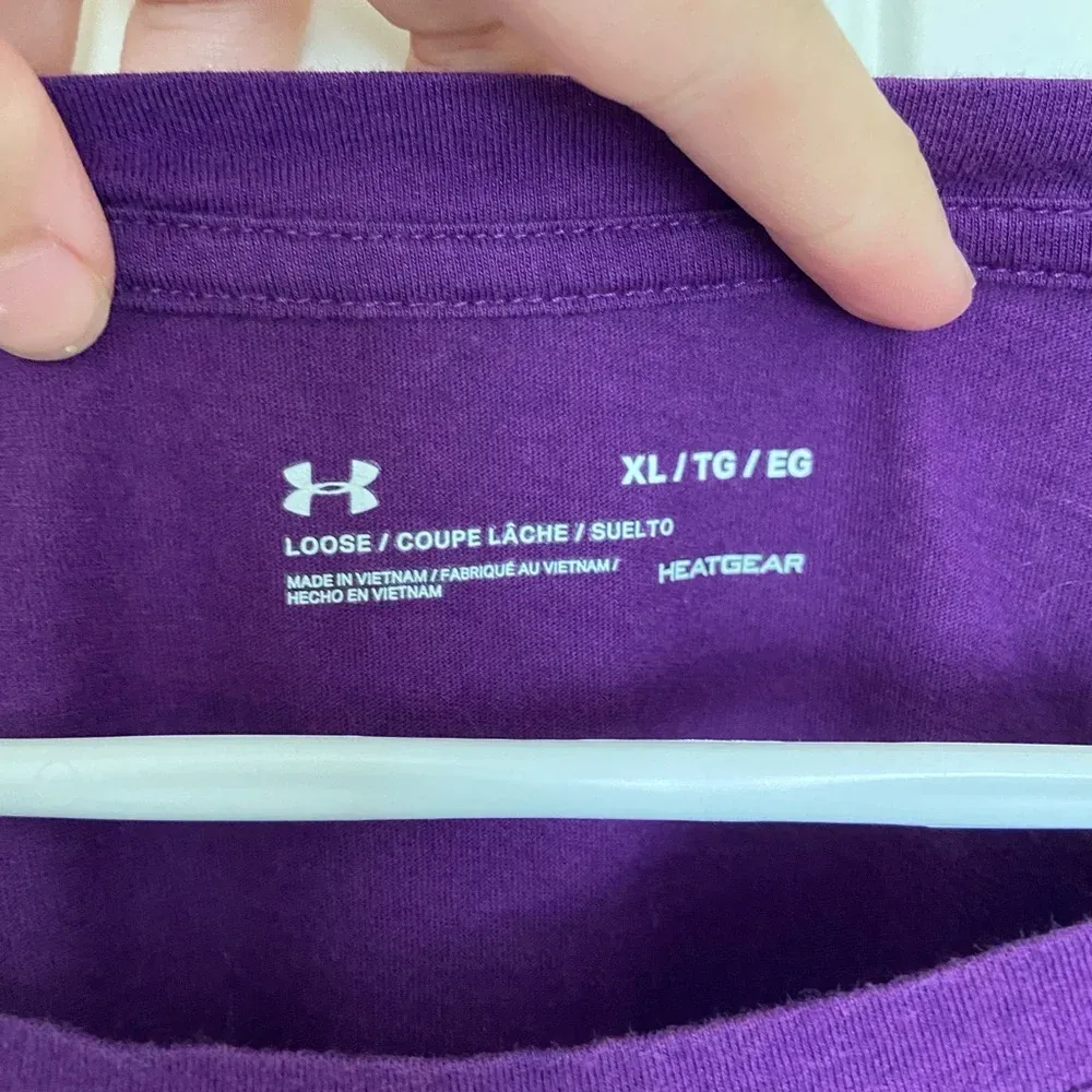EUC | Under Armour women’s long sleeve heat gear‎ purple decal tshirt — XL - Image 4
