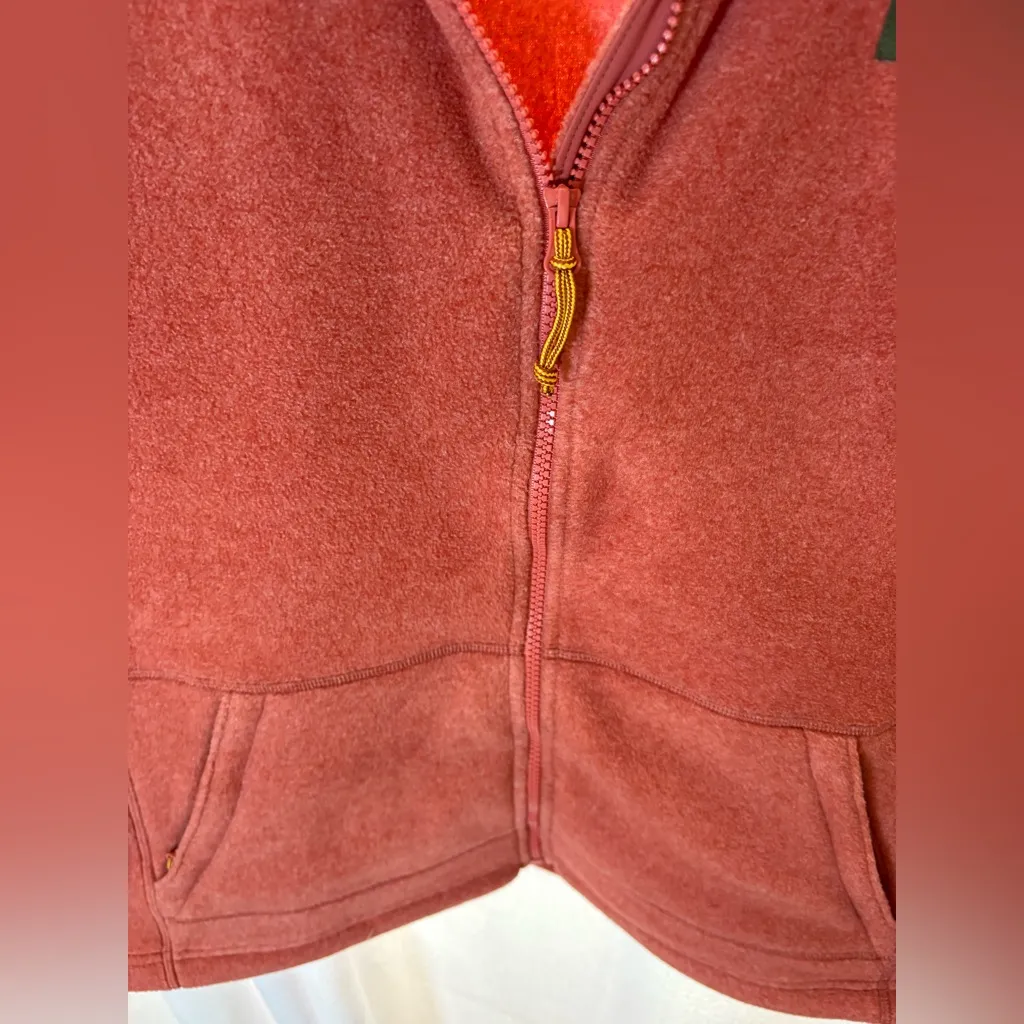 LL Bean Women's Mountain Kathadin‎ Logo Classic Fleece Vest XL Plus Hiking EUC Pink - Image 4
