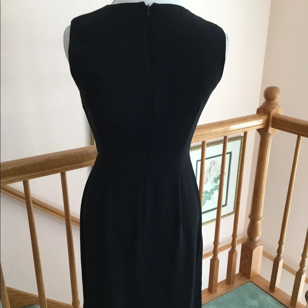 A line dress🖤🤍 really nice💖 - Image 2