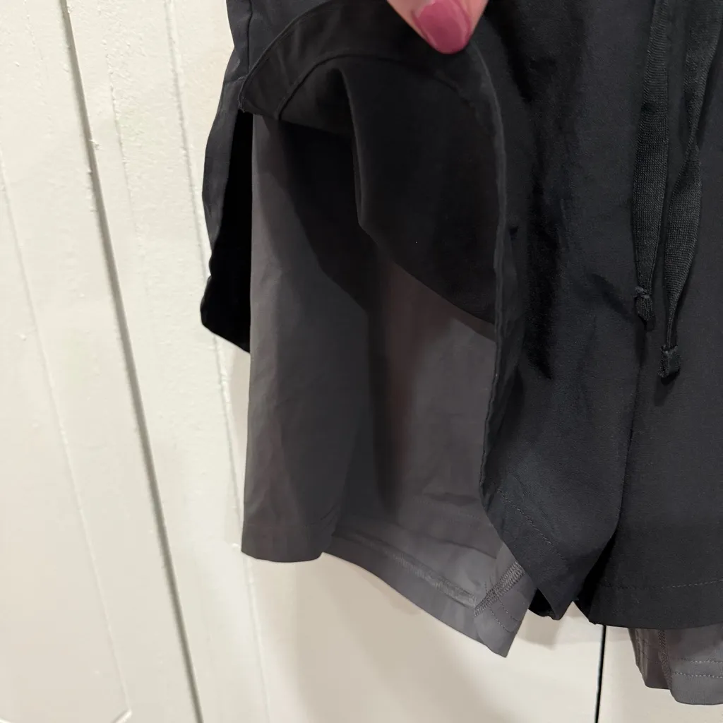 Gymshark Black and Grey 2 in 1 Shorts - Image 4