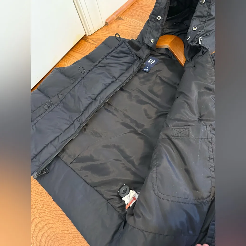 Gap Black Hooded Quilted Puffer Vest Size Medium - Image 12