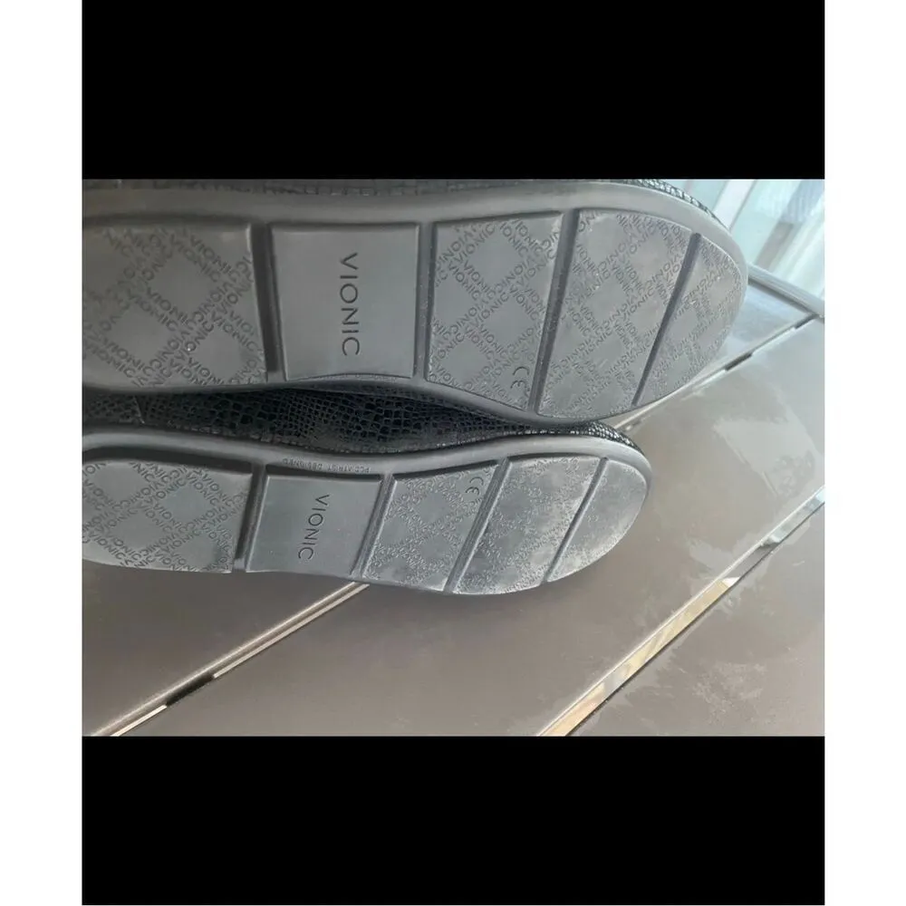 Vionic Chill Larrun Loafers Black Leather Snake Print Pull On US 7 - Image 11