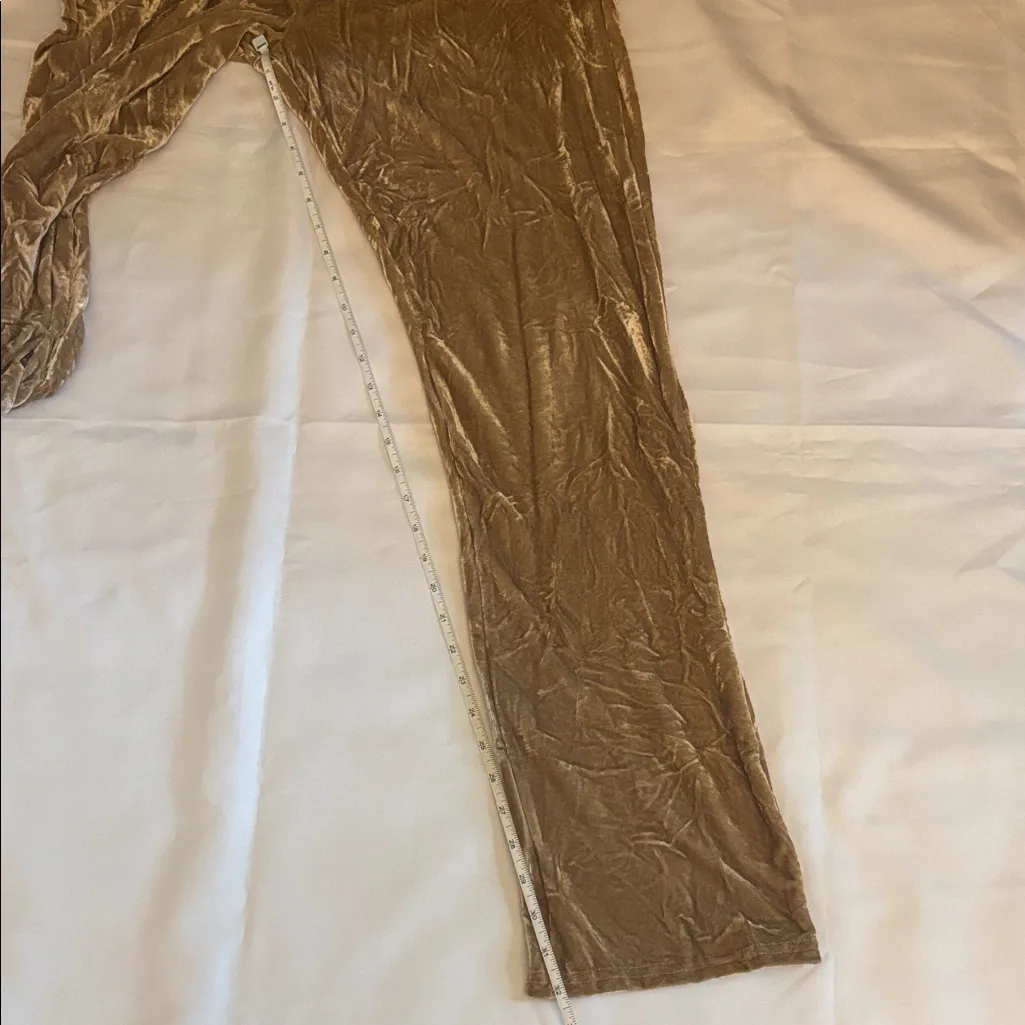 Shimmering Gold Velour Tracksuit Women Size 2XL NWOT - Image 7