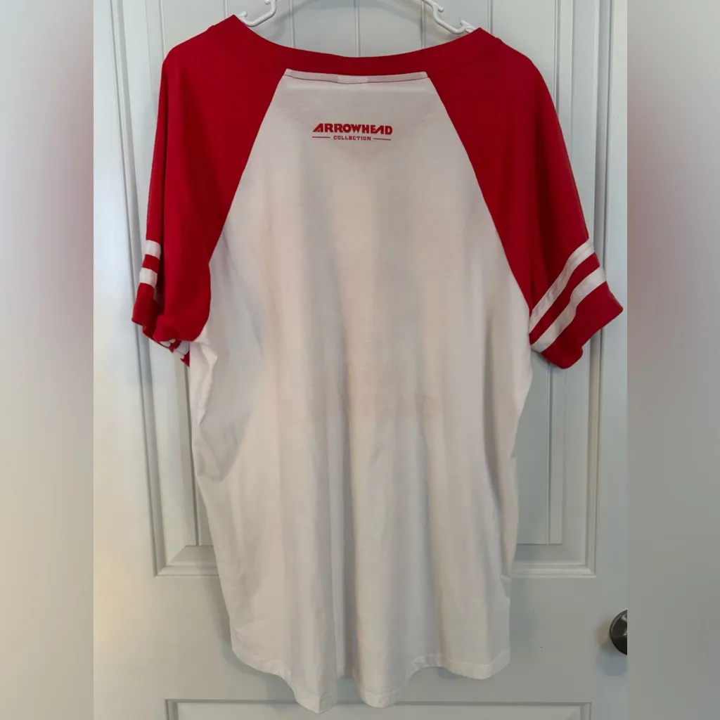 Women’s Charlie Hustle 2X/L Kansas City Chiefs 2019 World Champions Shirt - Image 5