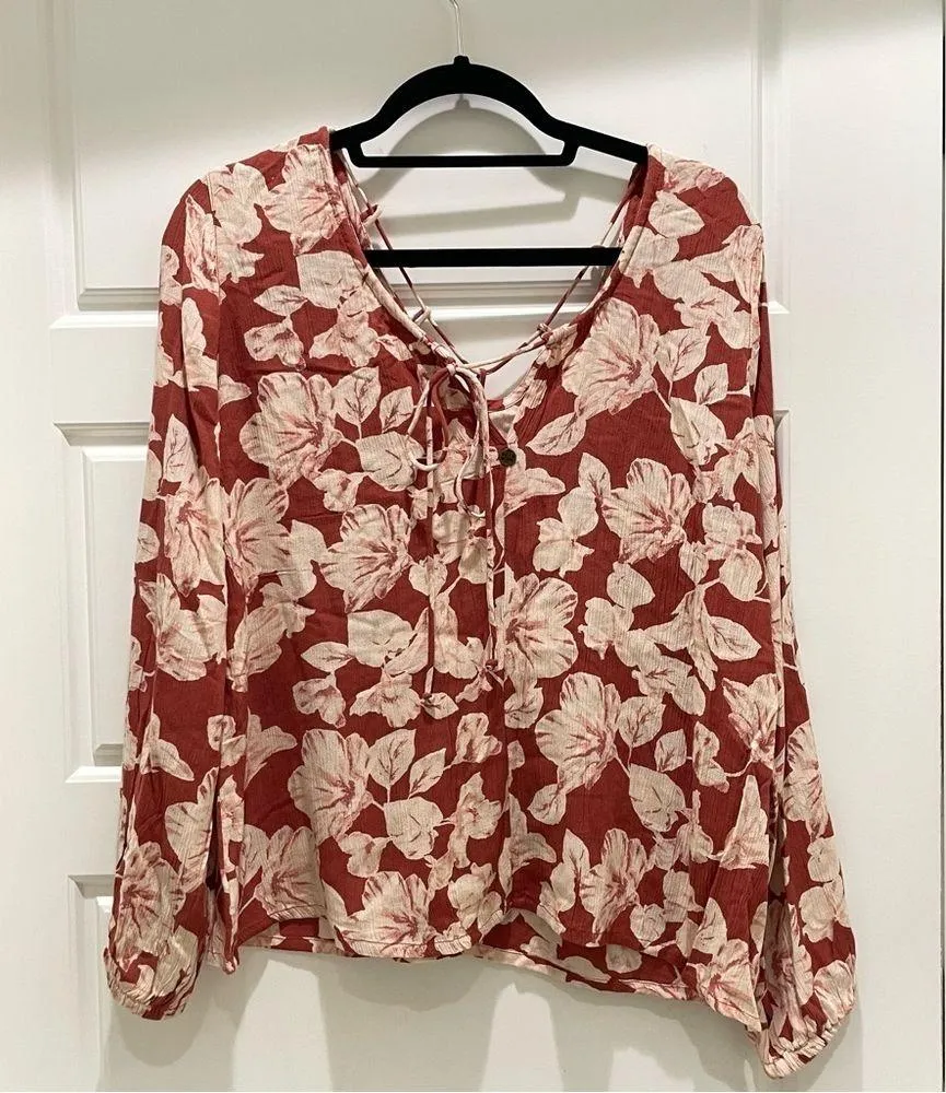 Billabong Red Pink Floral Winding Roads Sienna Long Sleeve Blouse - Image 11