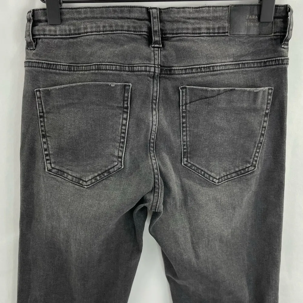 Raw Hem Distressed Denim Skinny Jeans Grey Size 4 - Image 9