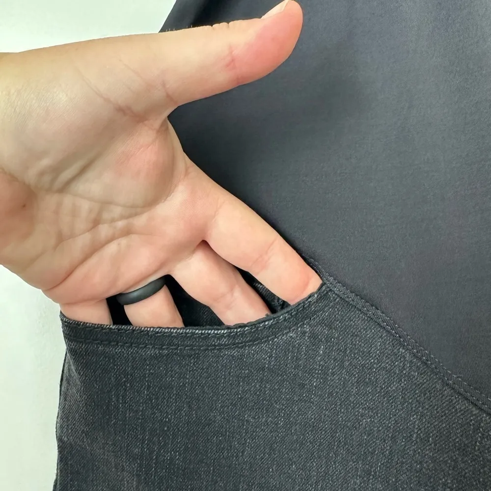 Time & Tru Maternity Jeans Size XL - Image 6