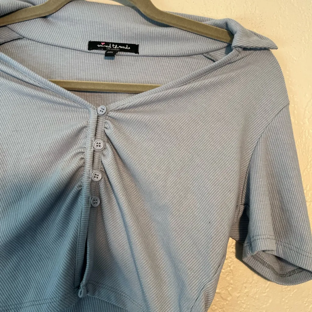 Mixed Threads Blue Crop Top Button Down Polo Top Short Sleeve Collared SZ M Size M - Image 5