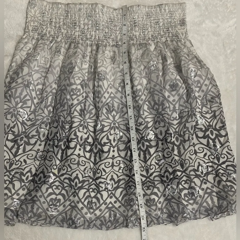 White House Black Market Silk Silver Mini Skirt - Image 7