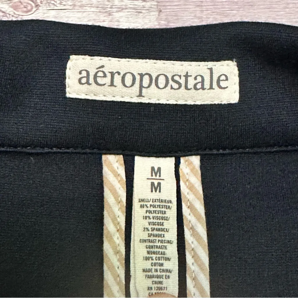 Aeropostale Collegiate Crest Patch  Navy Blazer with Cream Trim size M - Image 4