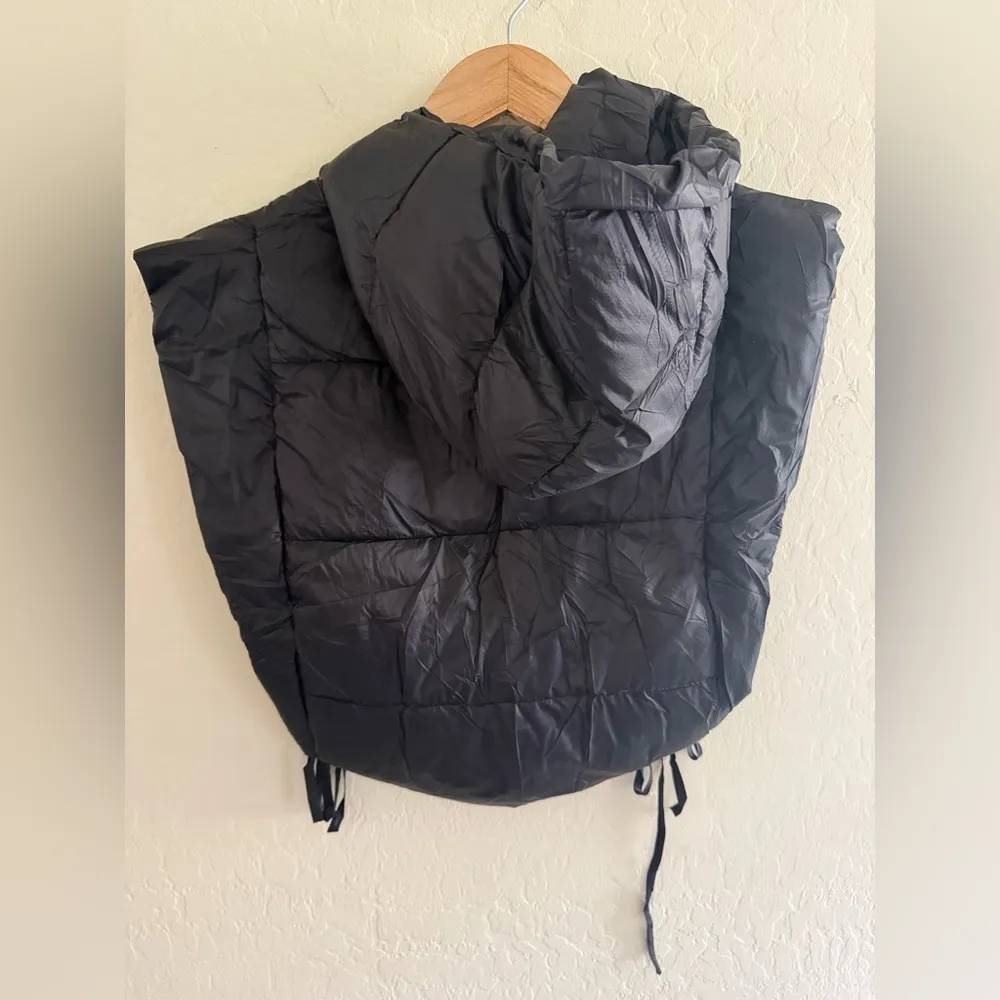 Black Puffer Vest with Hood - Image 4