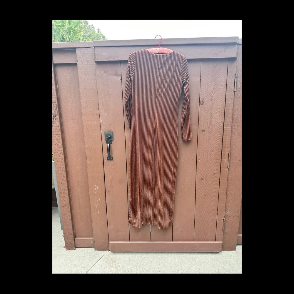 Song of style velvet stripe bodycon maxi dress - Image 2