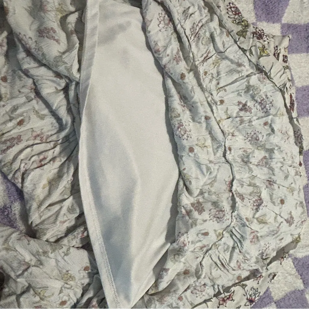 Xhilaration Floral flowy skirt - Image 2