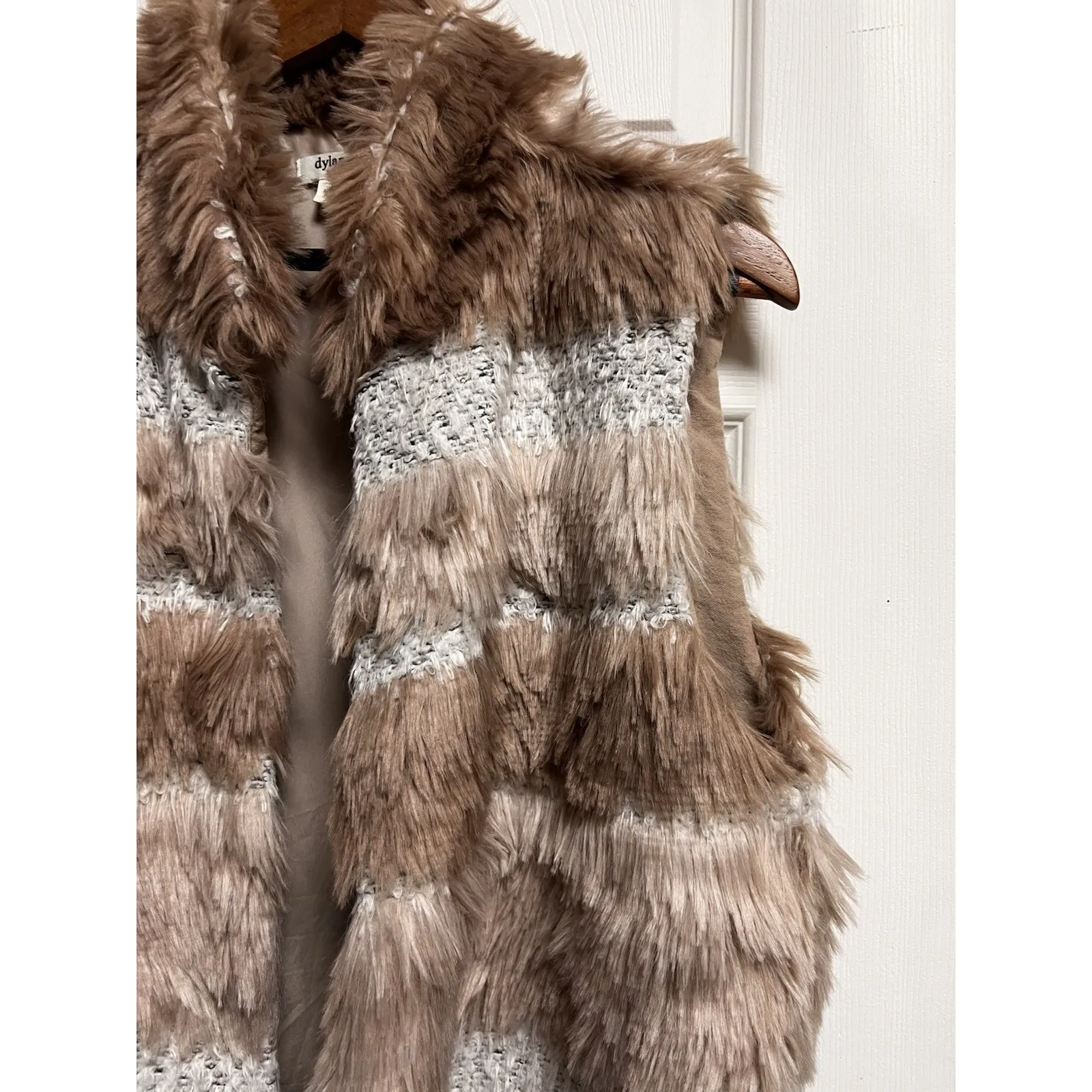 034-007‎ Dylan Los Angeles Faux Fur Vest Womens L Brown Soft Open Front - Image 4