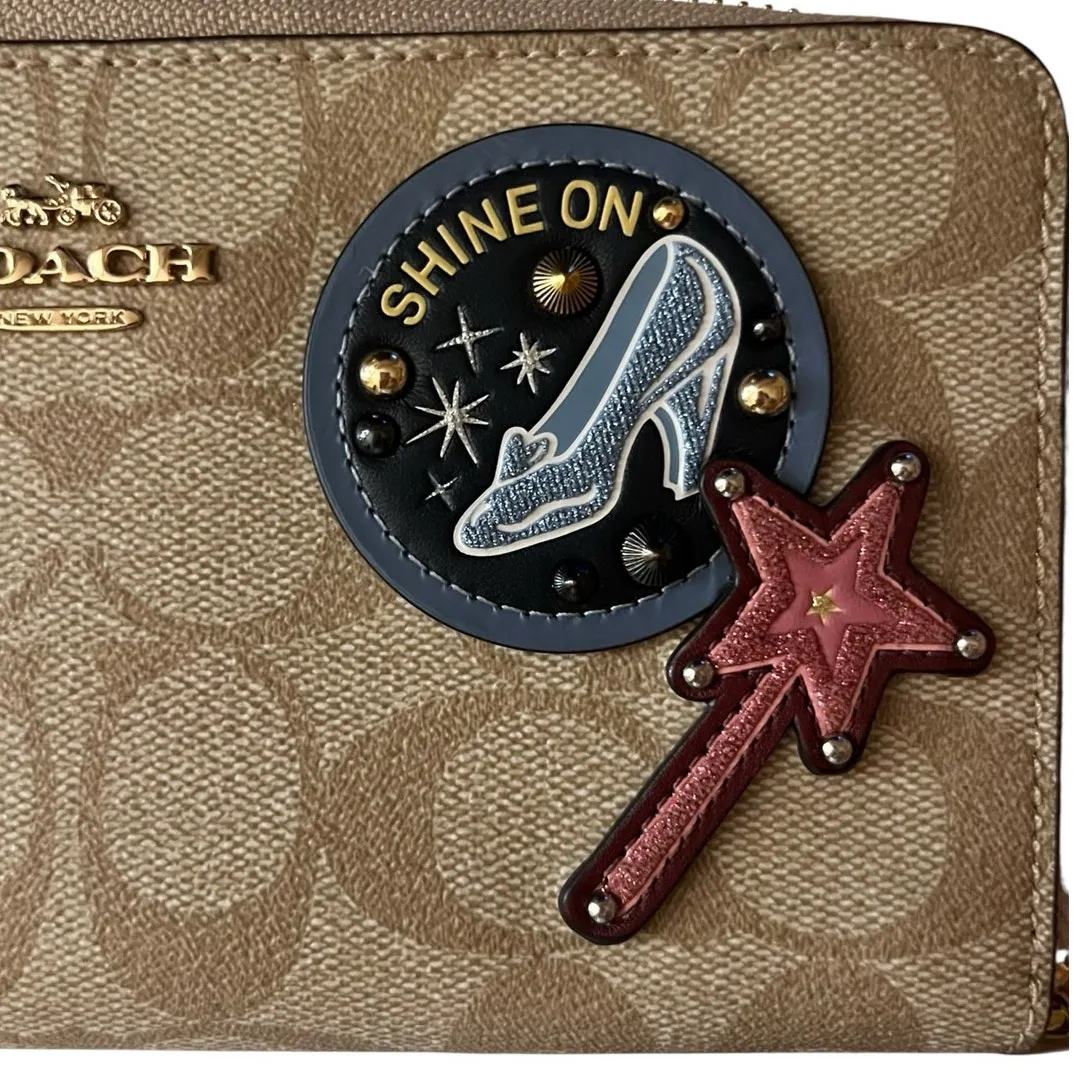 Disney X Coach Accordion Zip Wallet In Signature Canvas With Patches Cinderella - Image 6