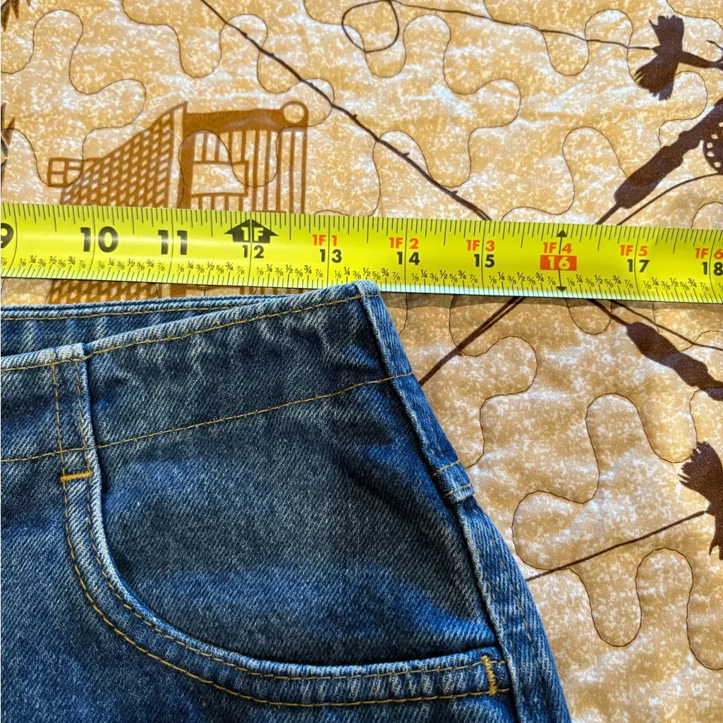 Lee Vntg women’s high-rise, button-fly jeans, Heritage Slim Straight Buttonfly - Image 5