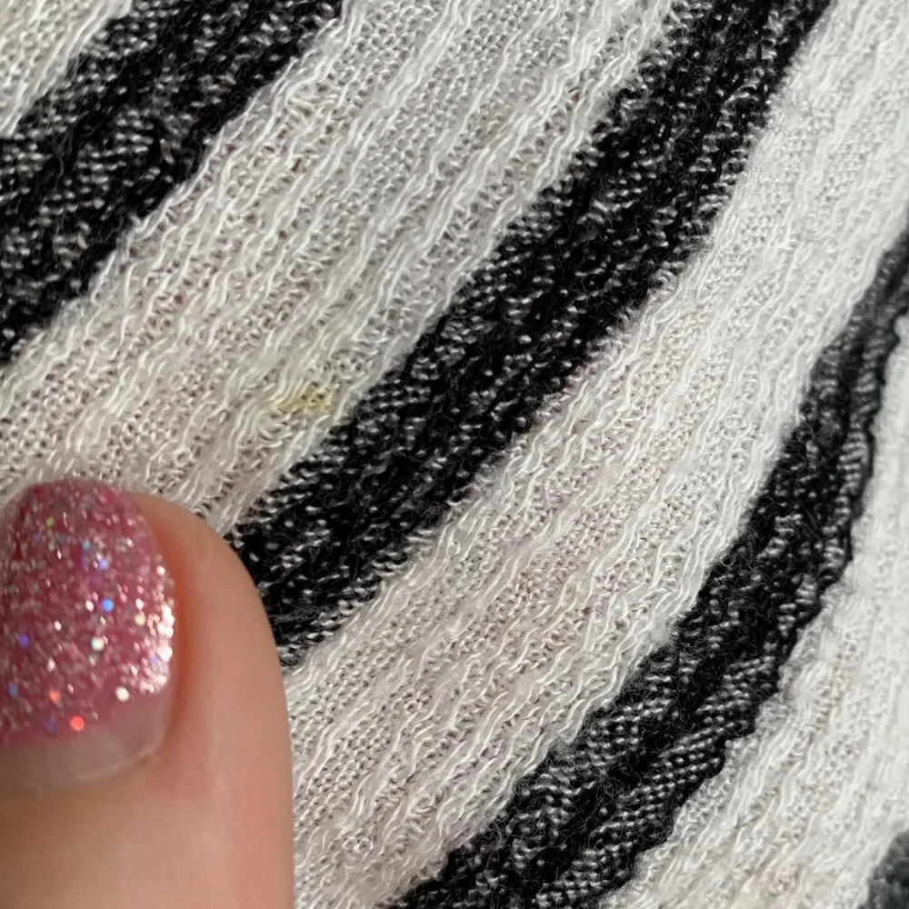 Potters Pot White & Black Striped Short Sleeve Blouse - Image 5