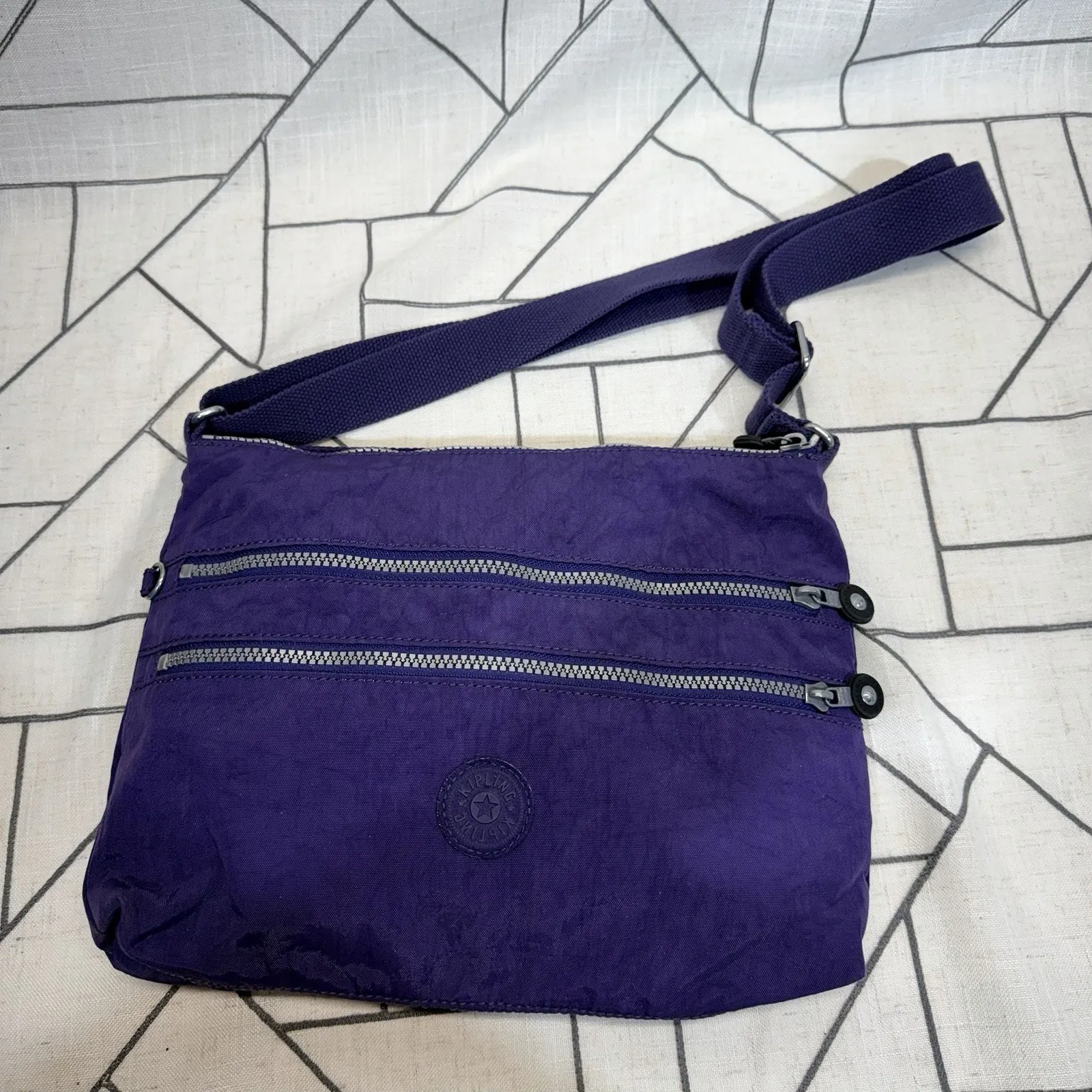 Kipling Crossbody Purse Shoulder Bag Purple Stamped Nylon Lightweight NO MONKEY - Image 5