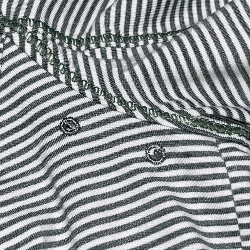 Duluth Trading Green & White Stripe Pier Genius UPF Short Sleeve Tee size XL - Image 6