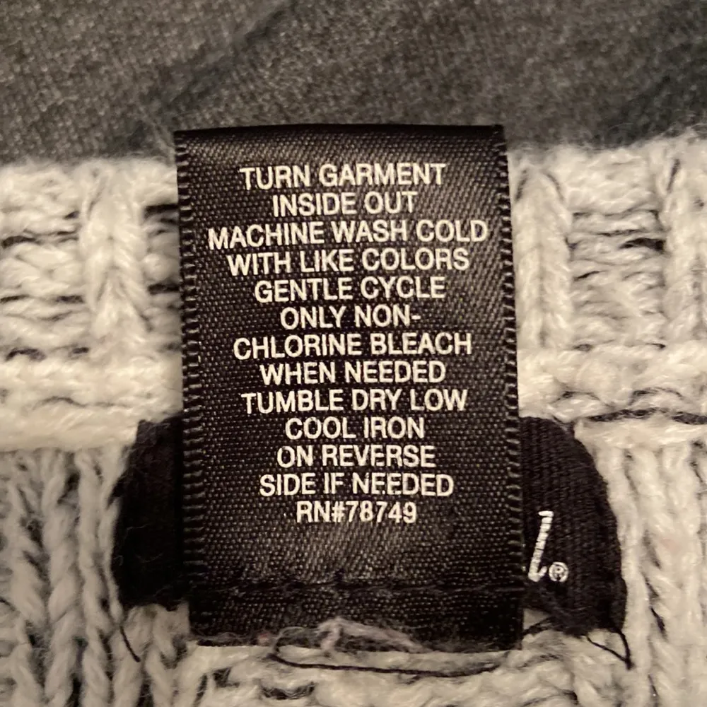 Wet Seal Cropped Sweater - Image 6