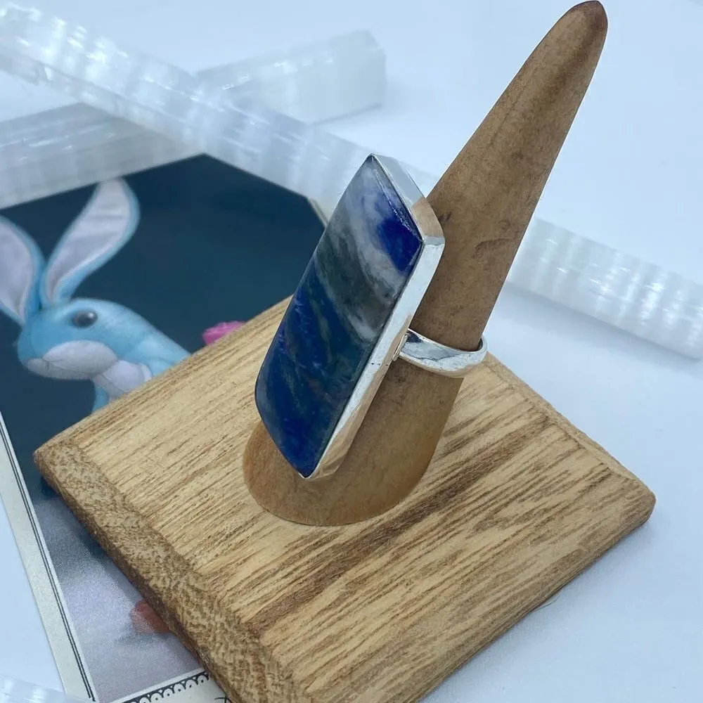 Sodalite Gemstone Ring Size 7 - Image 3