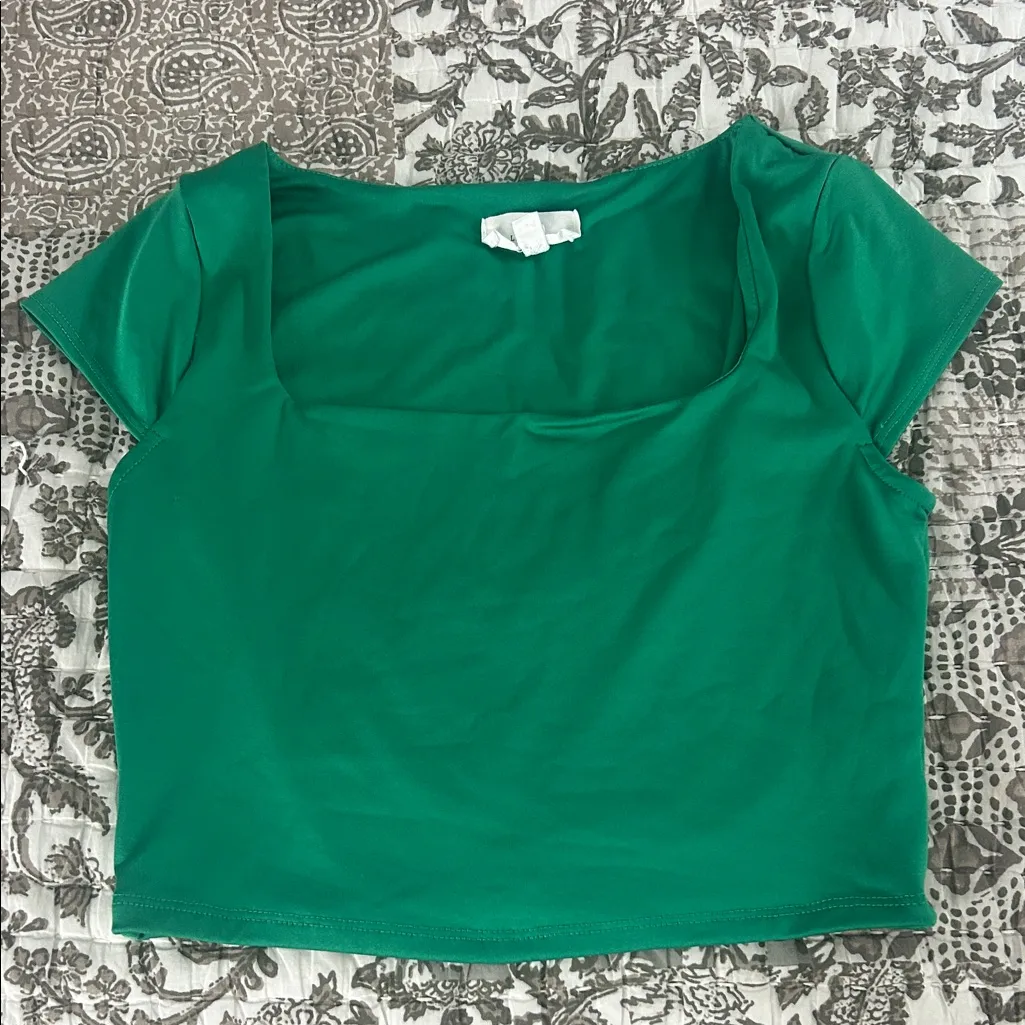 Live in the moment Green Women's Top size M - Image 2