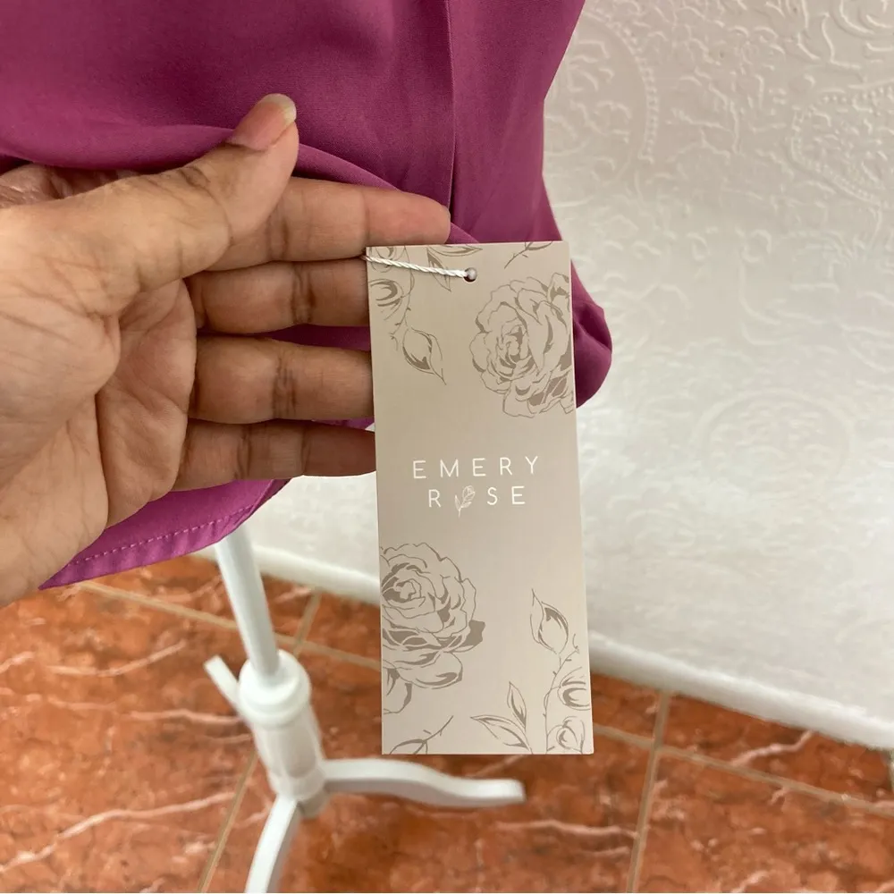 Emery Rose Solid Batwing Sleeve Scoop Neck Women blouse L NWT Pink Size L - Image 8