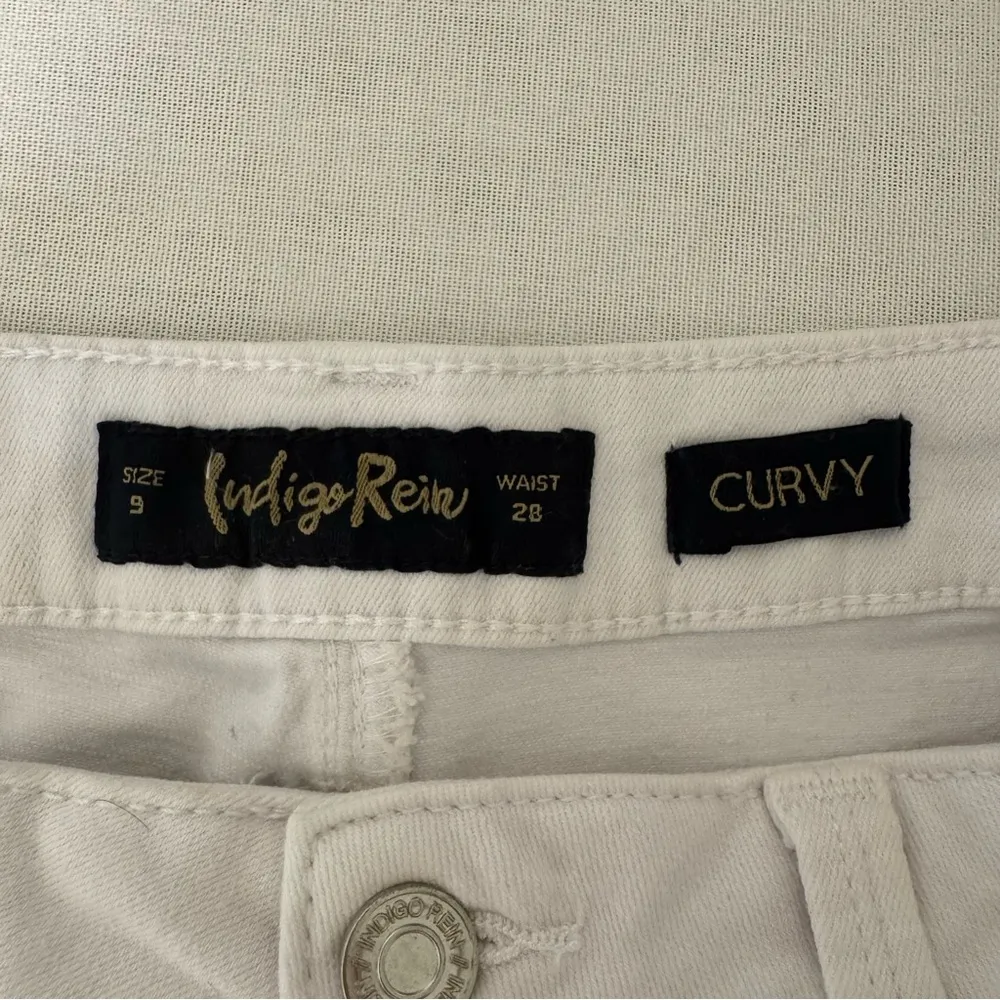 White‎ Denim Shorts Button Fly Distressed Frayed Hem Casual - Image 5