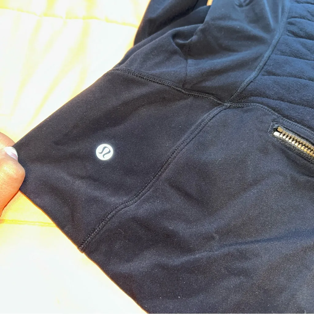 Lululemon Fleece Out Jacket Black size 8 full zip fleece polartec slim fit - Image 7