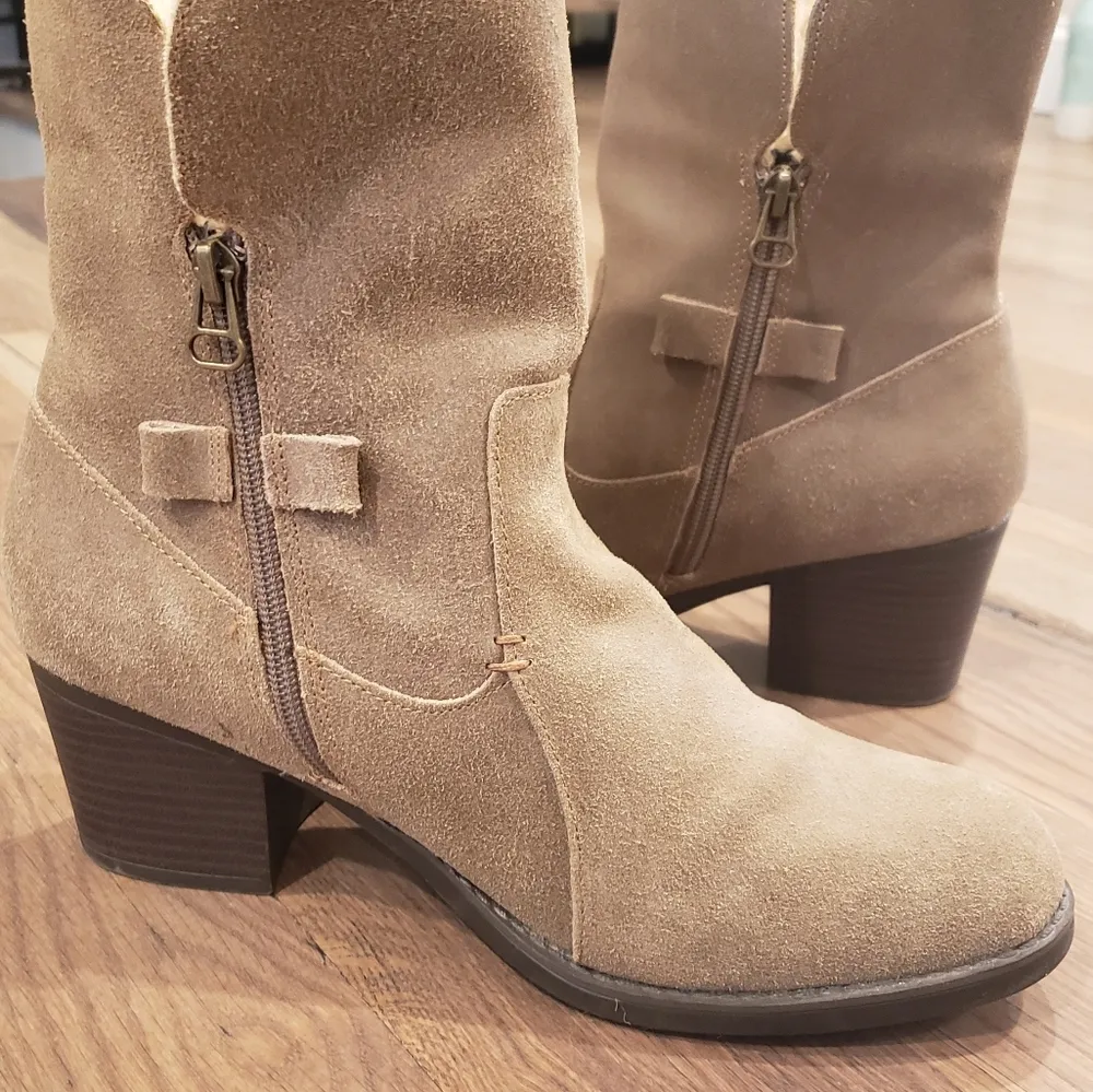 Eddie Bauer Tan Sherpa Fleece Ankle Leather Bootie Shoe Size 8 - Image 11