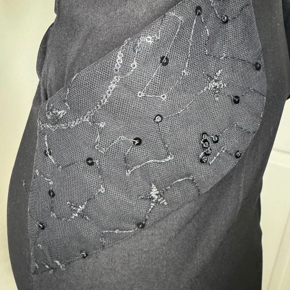 HollywoodLand Elegant Black Dress with Lace Accents Size XS. - Image 10