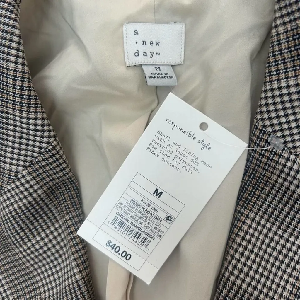 NWT  Women’s Brown Plaid Double-Breasted Blazer – Size Medium - Image 3