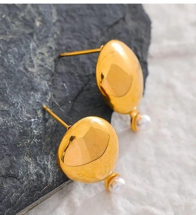 Vintage Statement Geometric Pearl Round Gold Stud Earrings - Image 5