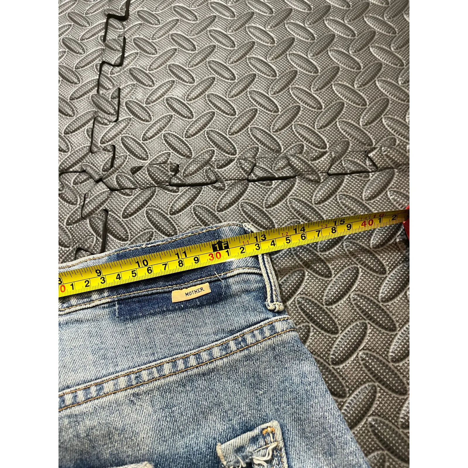 Mother Superior The Insider Crop Step Fray Jeans‎ In We Are Castaways Size 24 Blue - Image 9