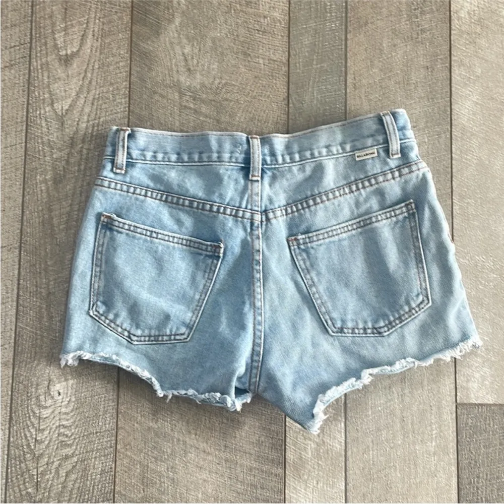Billabong Size 25 High-Rise Distressed Denim Jean Shorts. - Image 5