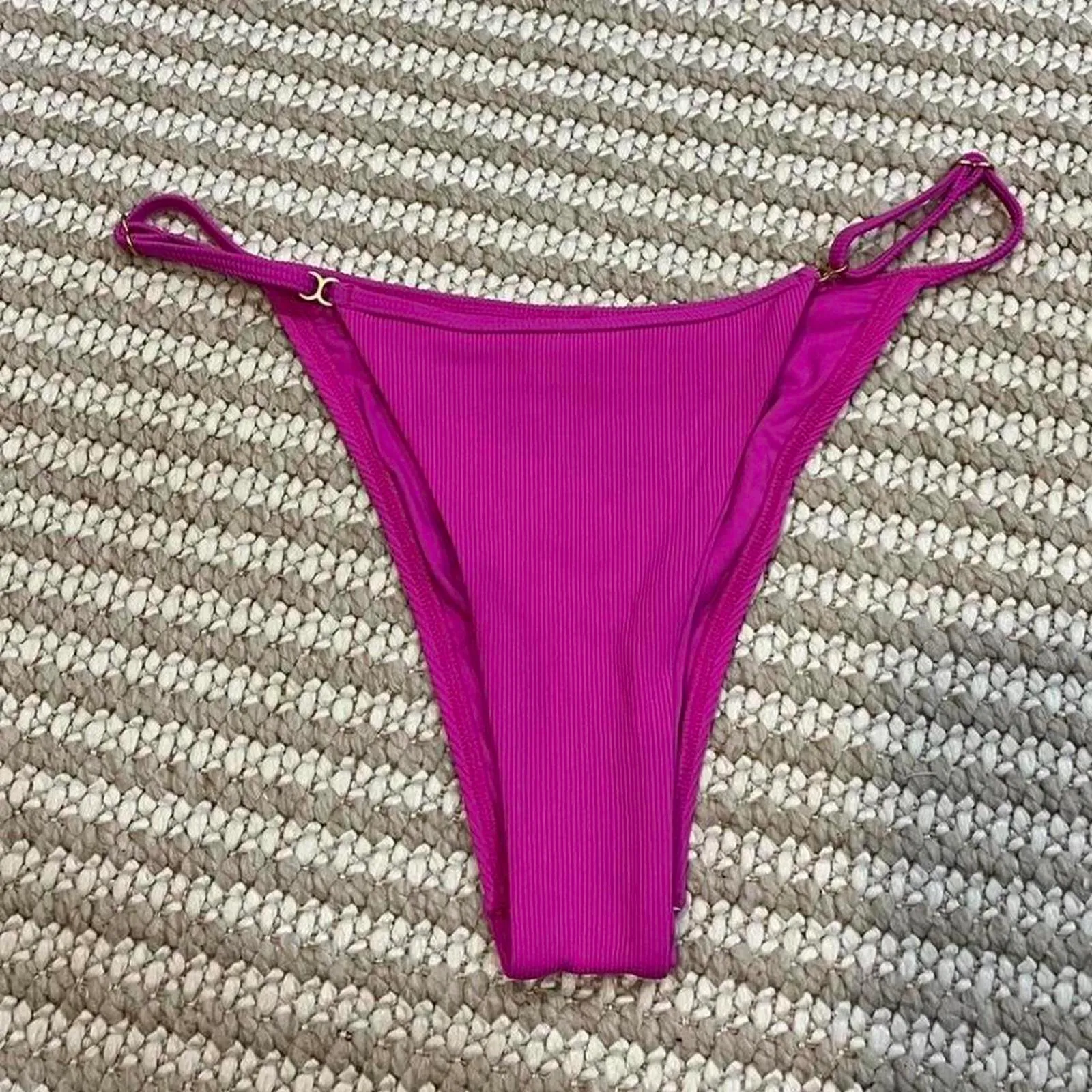 L*SPACE Lindsay Bikini Top & Remi Bikini Bottom - Image 5