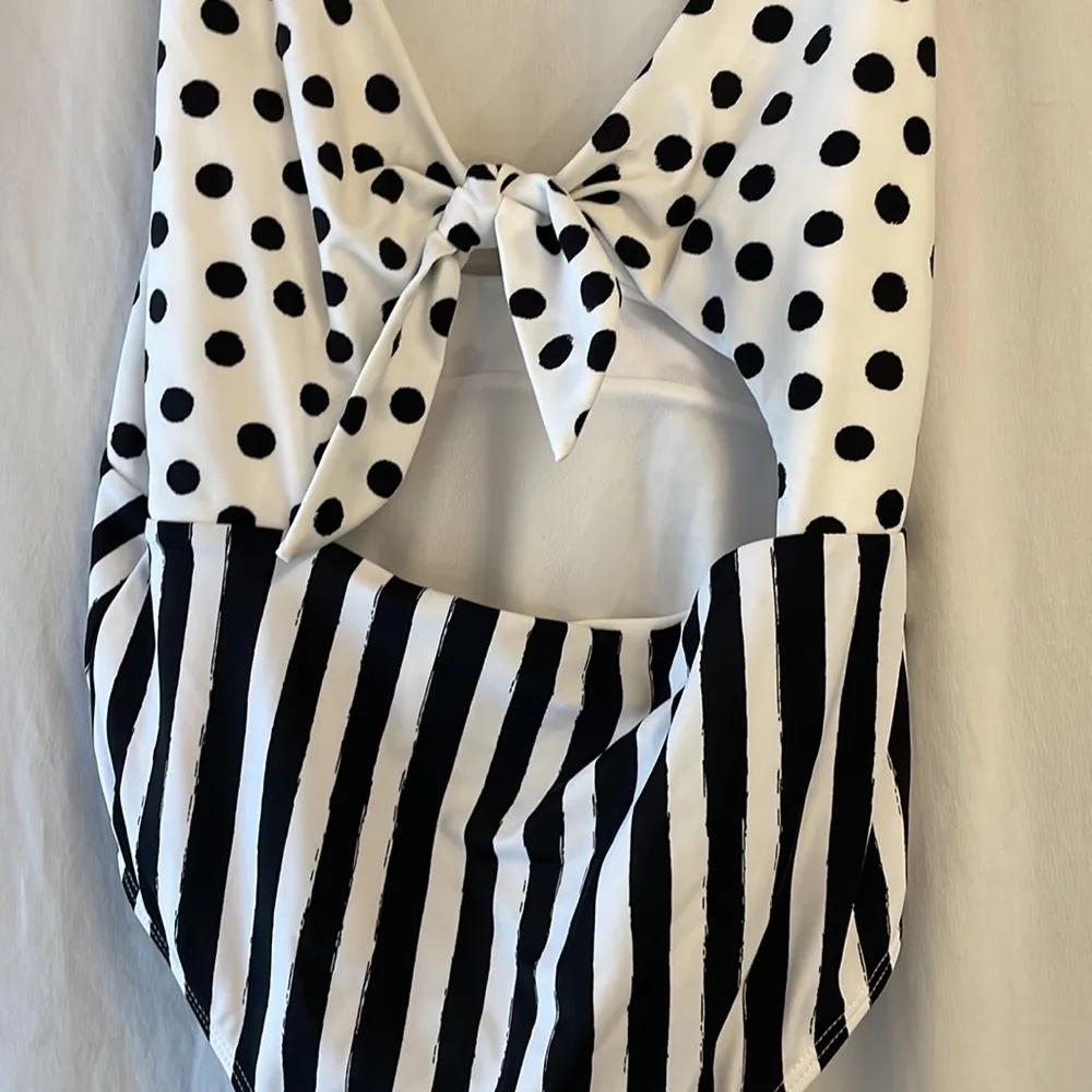 No Boundaries 1 pierce swim suit - Image 2