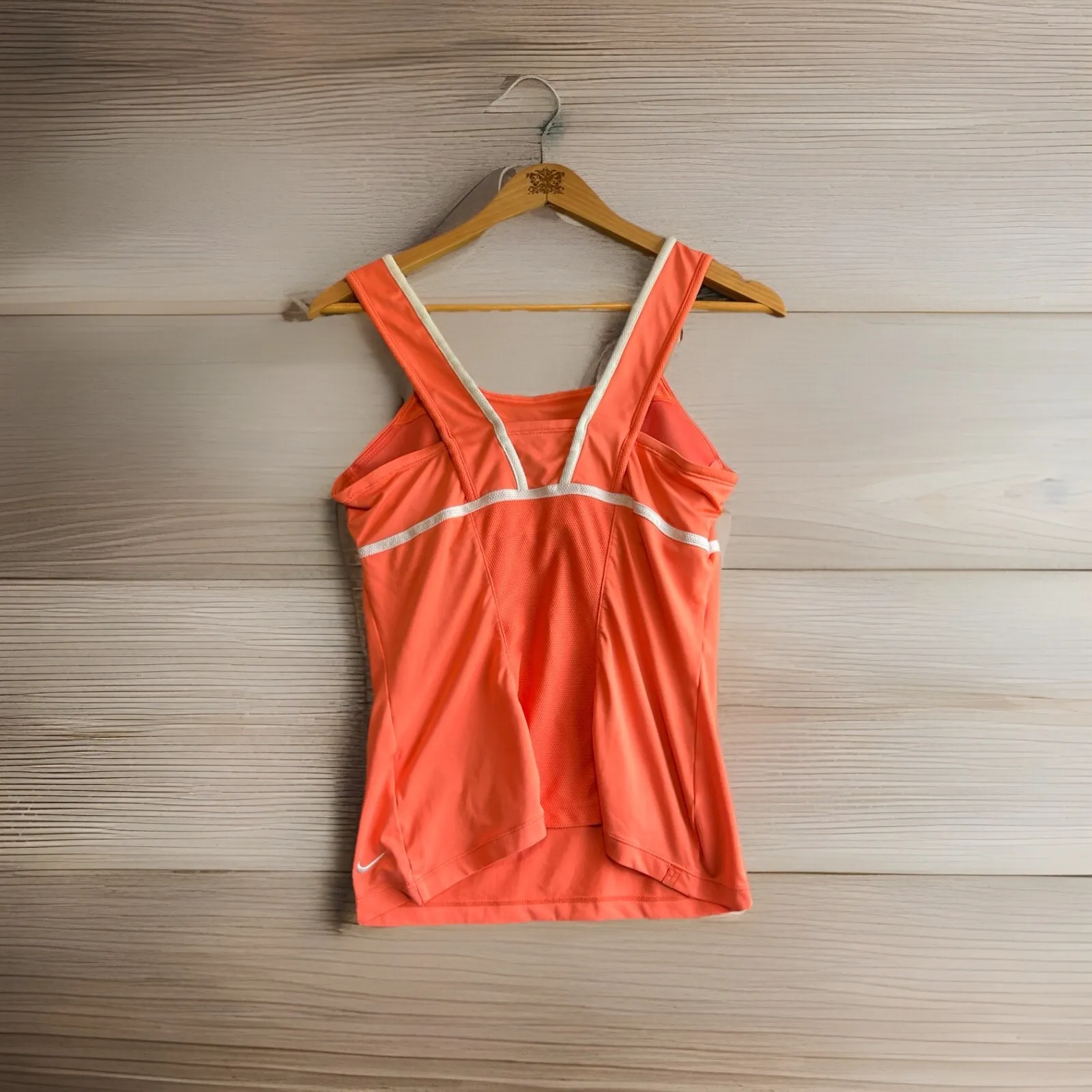 Women's  Nike Tank Top | Size Medium | Orange  | Grey Tag Yoga Gym Running Walk - Image 2