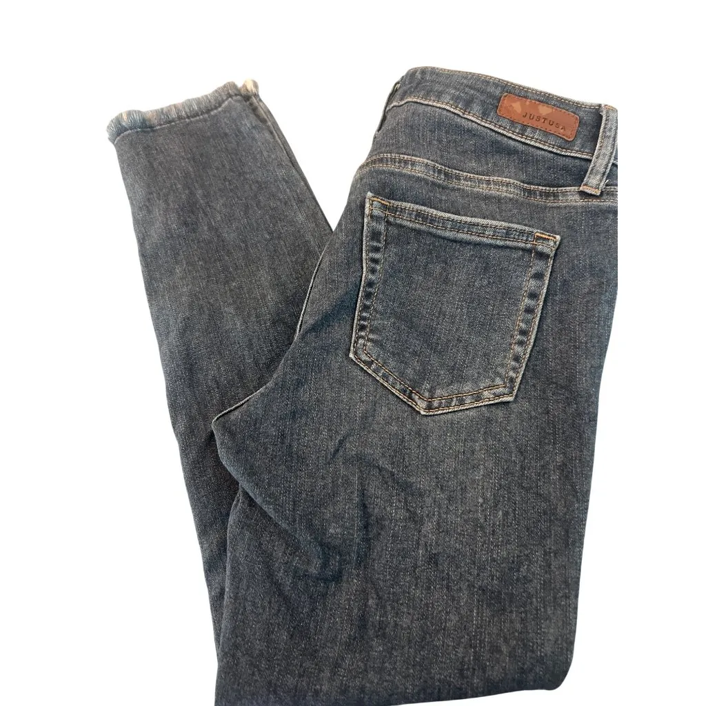 JustUSA Just USA Blue Skinny Jeans Denim Raw Hem Ankle Size 2P 26P READ - Image 3