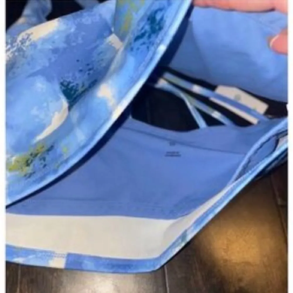 DIP Take It Easy Printed Sports Bra Blue/Cream Size 1X Strappy Back - Image 10