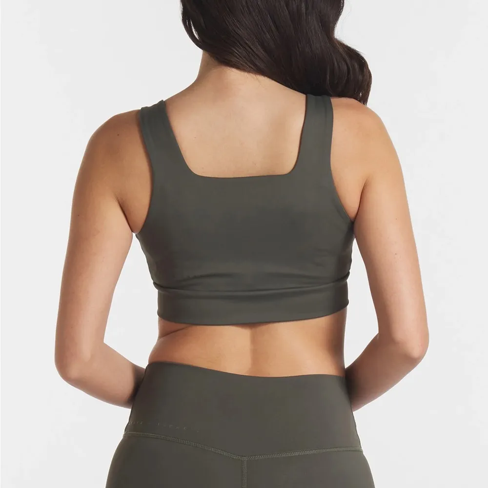 UNRL Performa Longline‎ Bra in Grove Size Medium Green - Image 2