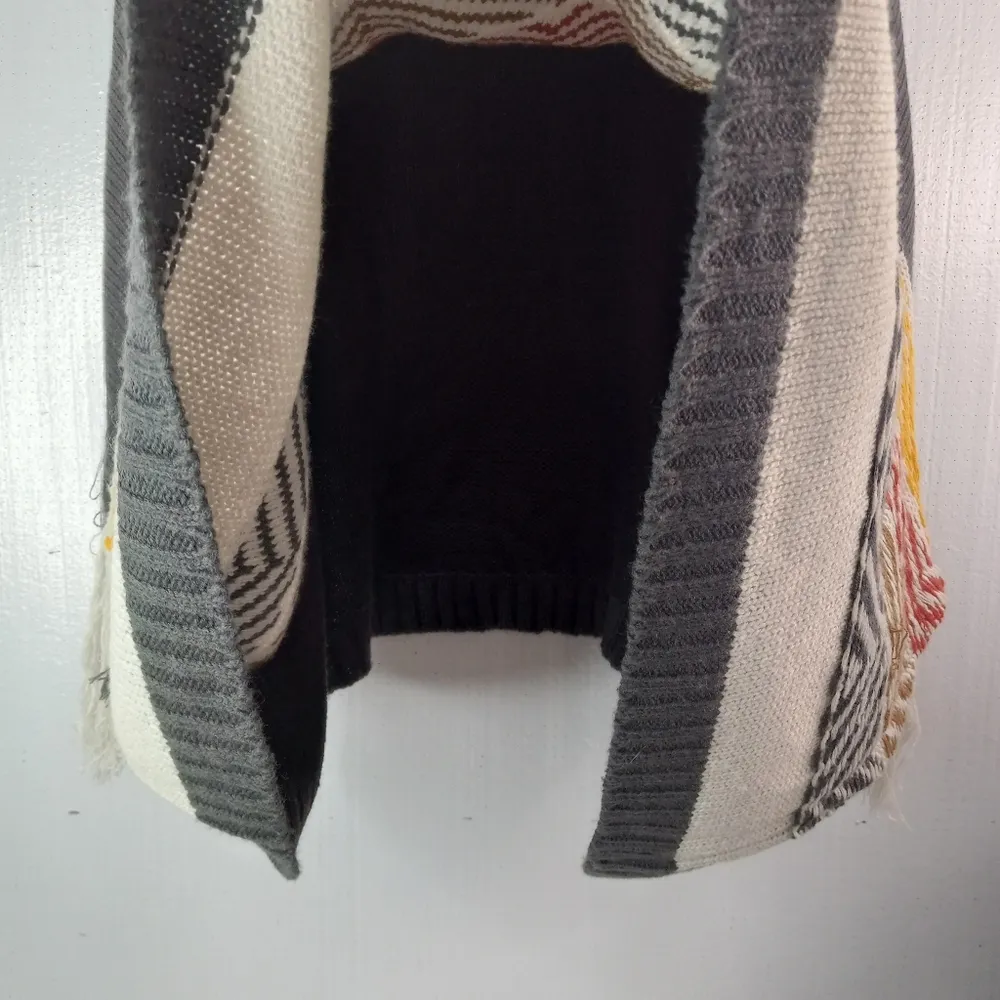 LeModa OS Striped Poncho Shawl w Arms Red Size L - Image 6