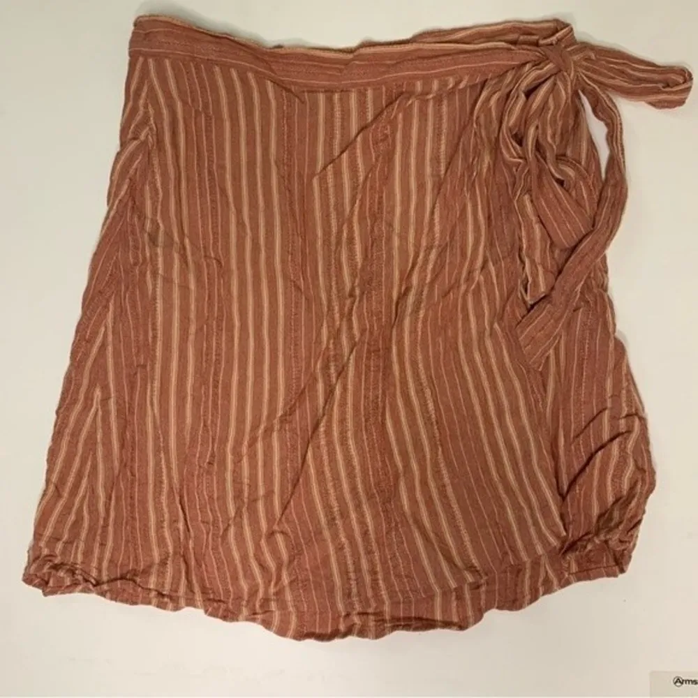 American Eagle High-Waisted Striped Tie Wrap Mini Skirt Size Medium - Image 4