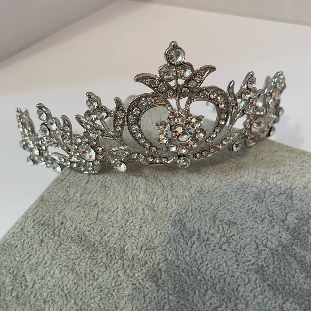 Sparkling Silver Crystal Tiara - Image 2