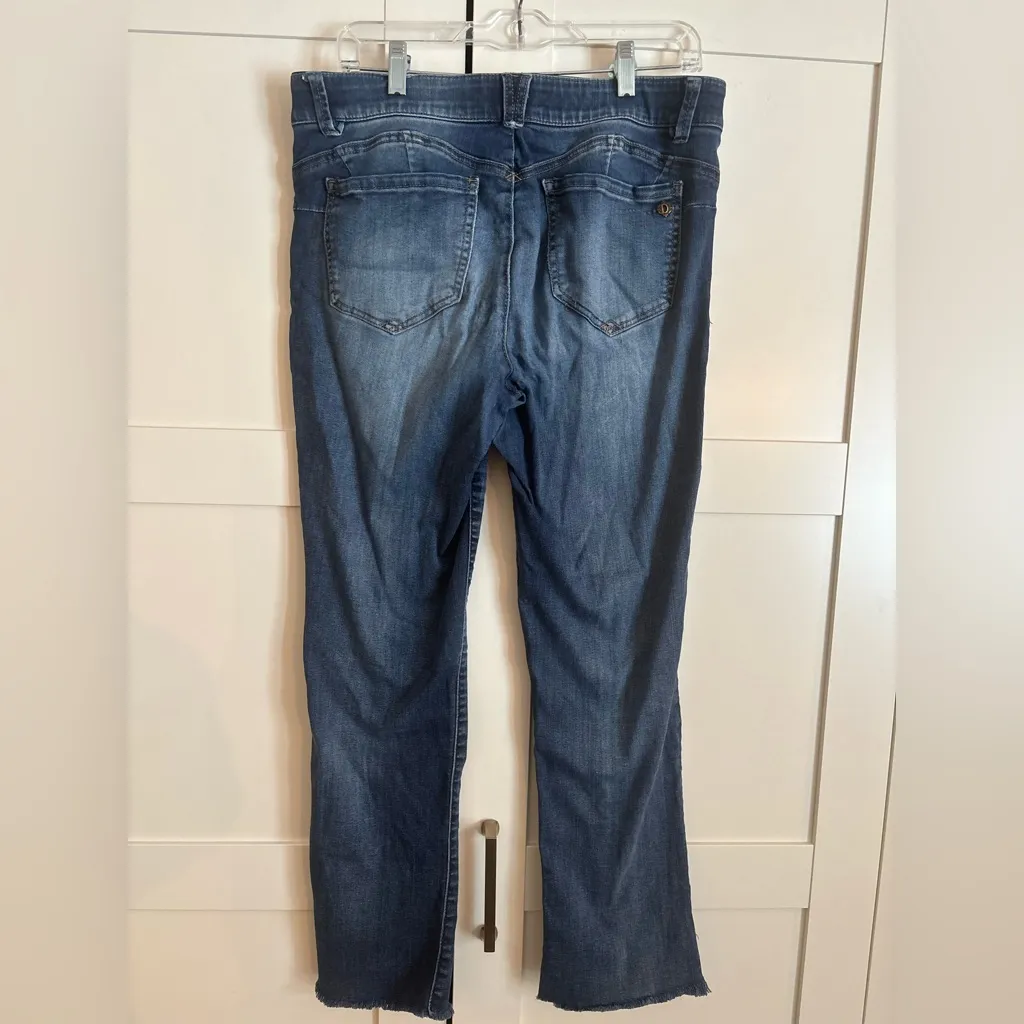 Democracy Jeans straight leg absolution size 10 casual comfy - Image 2