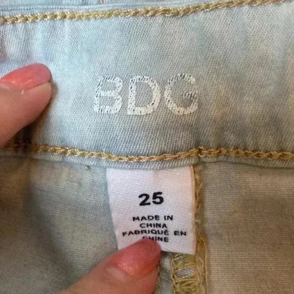 ⭐️ BDG blue high rise shorts in size 25 - Image 4