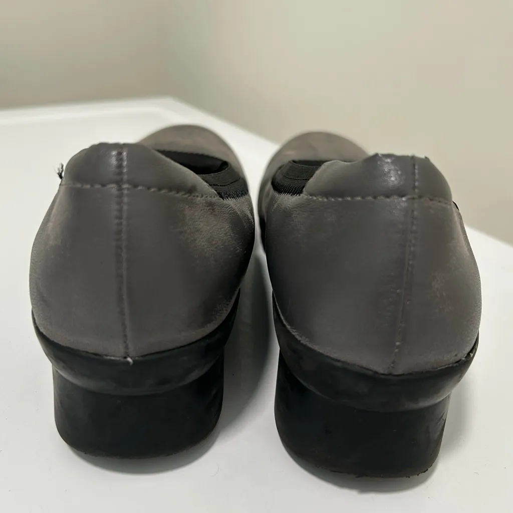 Clark’s Cloudsteppers Wedge Pumps Gray Black Size 9 - Image 5
