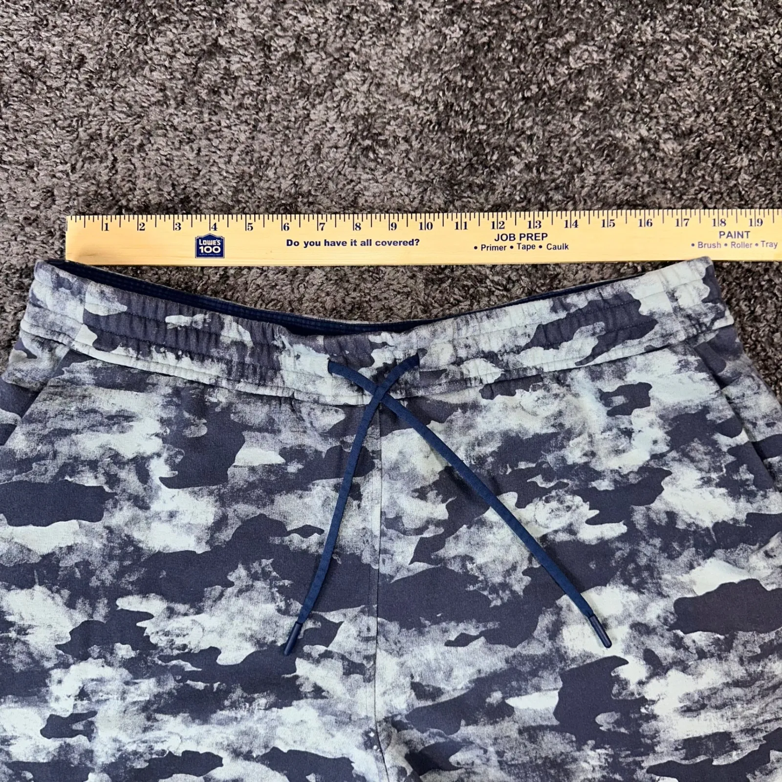 Lululemon Loungeful High-Rise Short 7" Heritage Camo‎ Wash WP Blue Multi Size 16 - Image 10